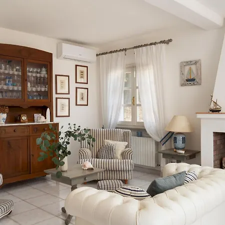 Villa Perelle 8, Emma Rio dellʼElba