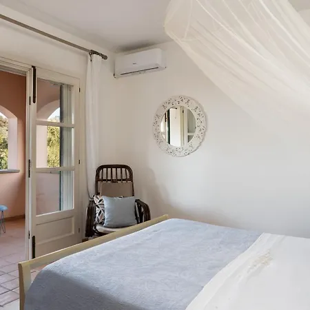 Villa Perelle 8, Emma